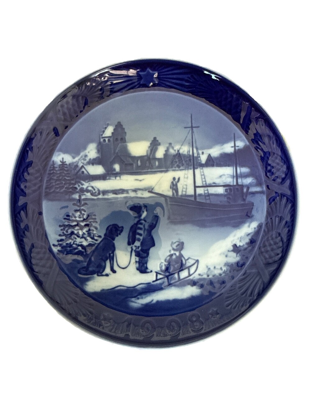 Royal Copenhagen Christmas Collector Plate Welcome Home 1998 (A3)